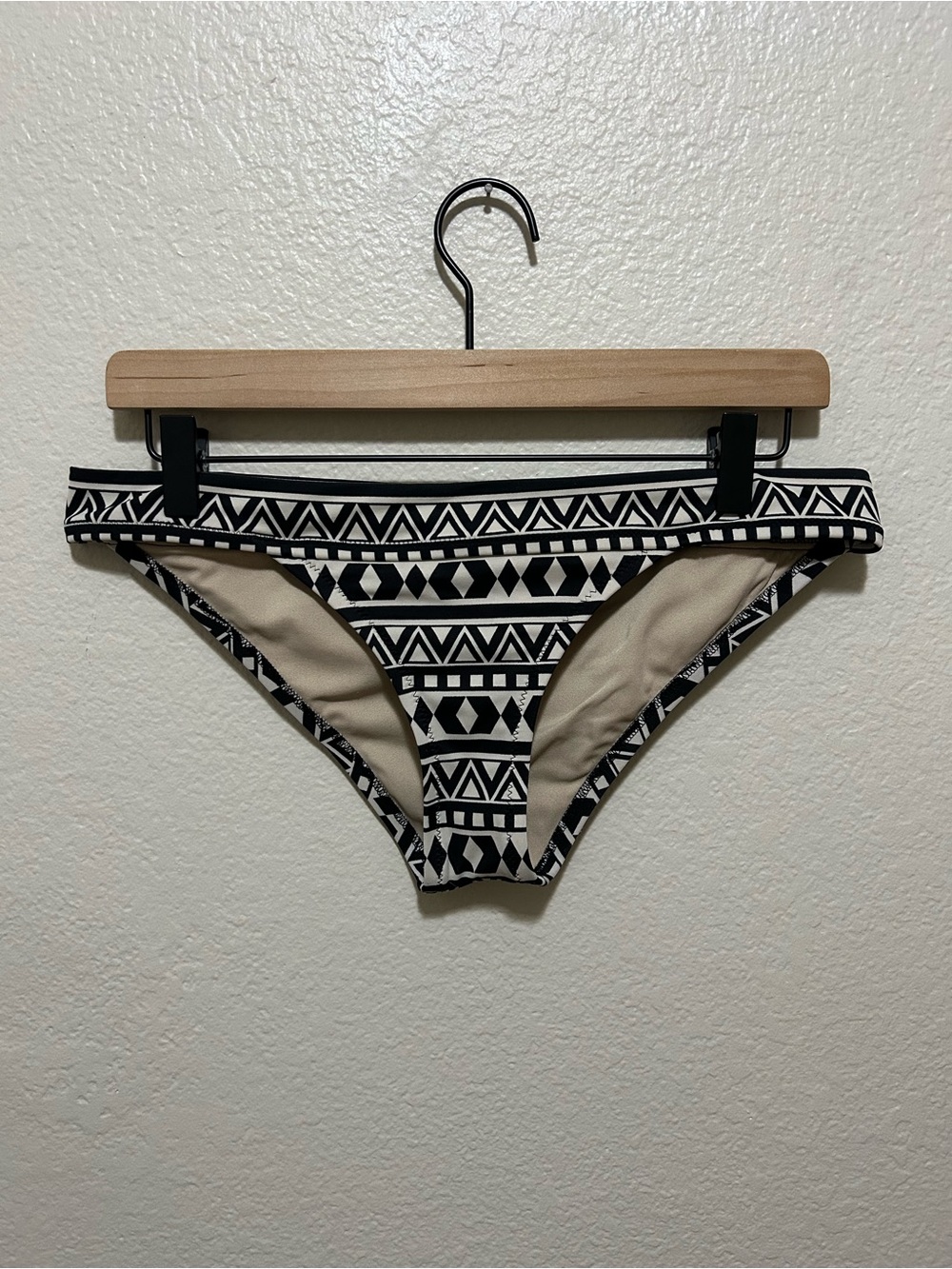 J.Crew Geometric Black & White Swim Bottoms Size Small Mid Rise